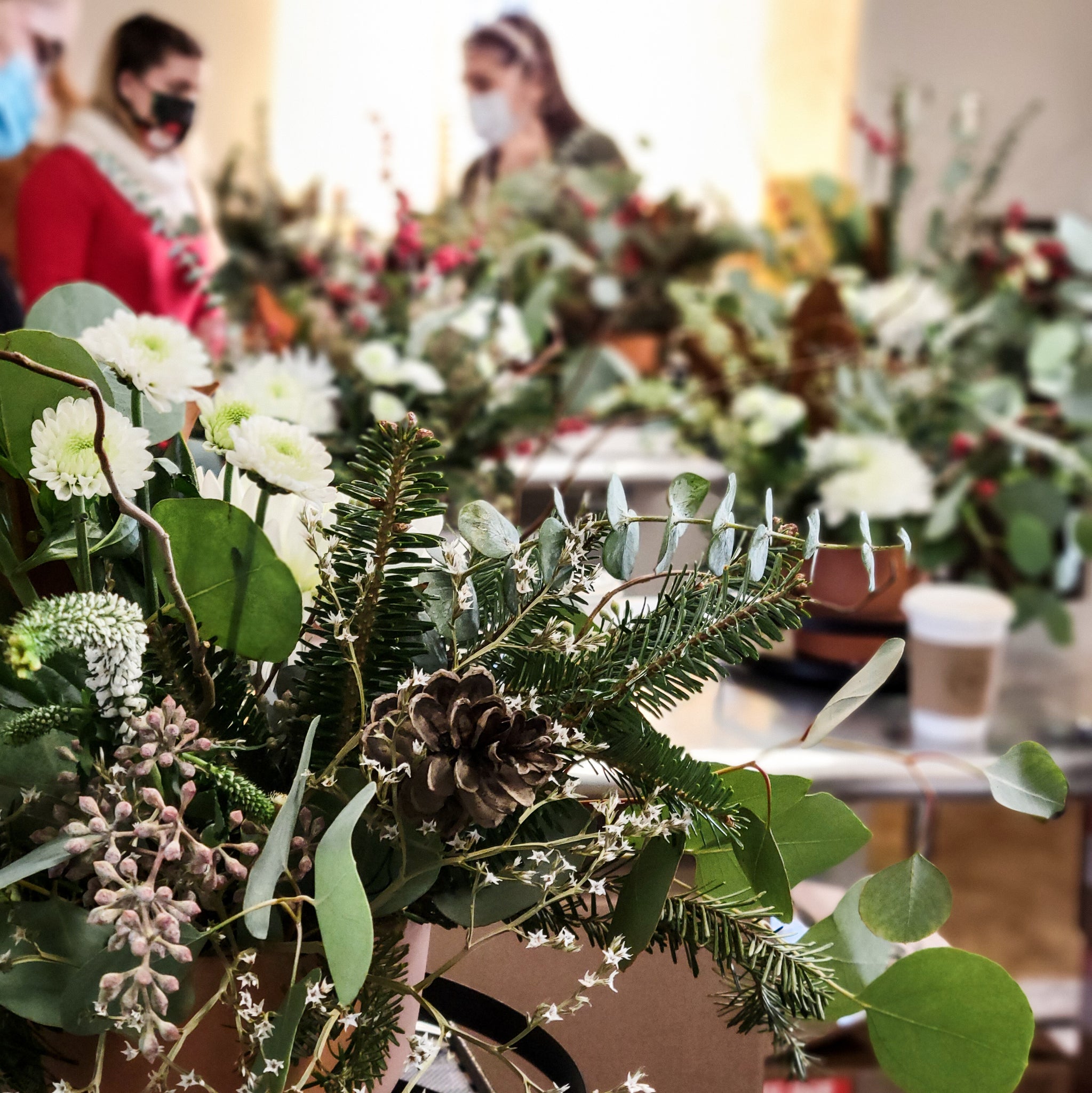 Holiday Tour: Christmas Centerpiece Workshop at The Makery 12/19
