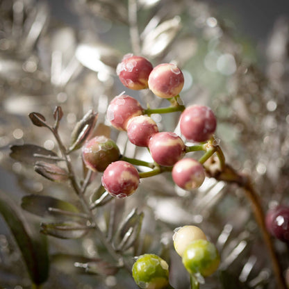 PINE AND BERRY GARLAND