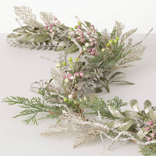 PINE AND BERRY GARLAND